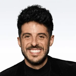 <strong>DR. IVÁN NOGUEIRA</strong><br><small style="color:grey">PONENTE</small>